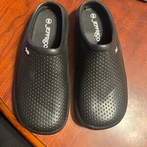 NWT Jeffrico women’s Shoes slides black sz 9 pick cancer ribbon comfy durable